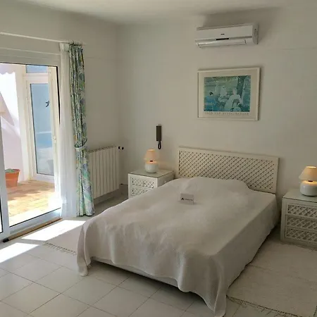 Great 3 Bedroom In Clube Atlantico With Ac And Short Walk To Beach